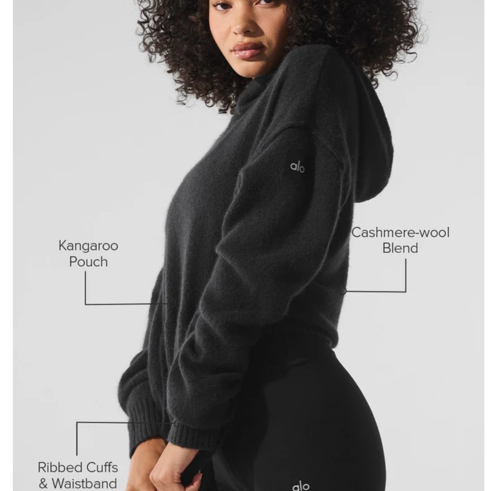 Alo New Class Cashmere Yoga Black Hoodie